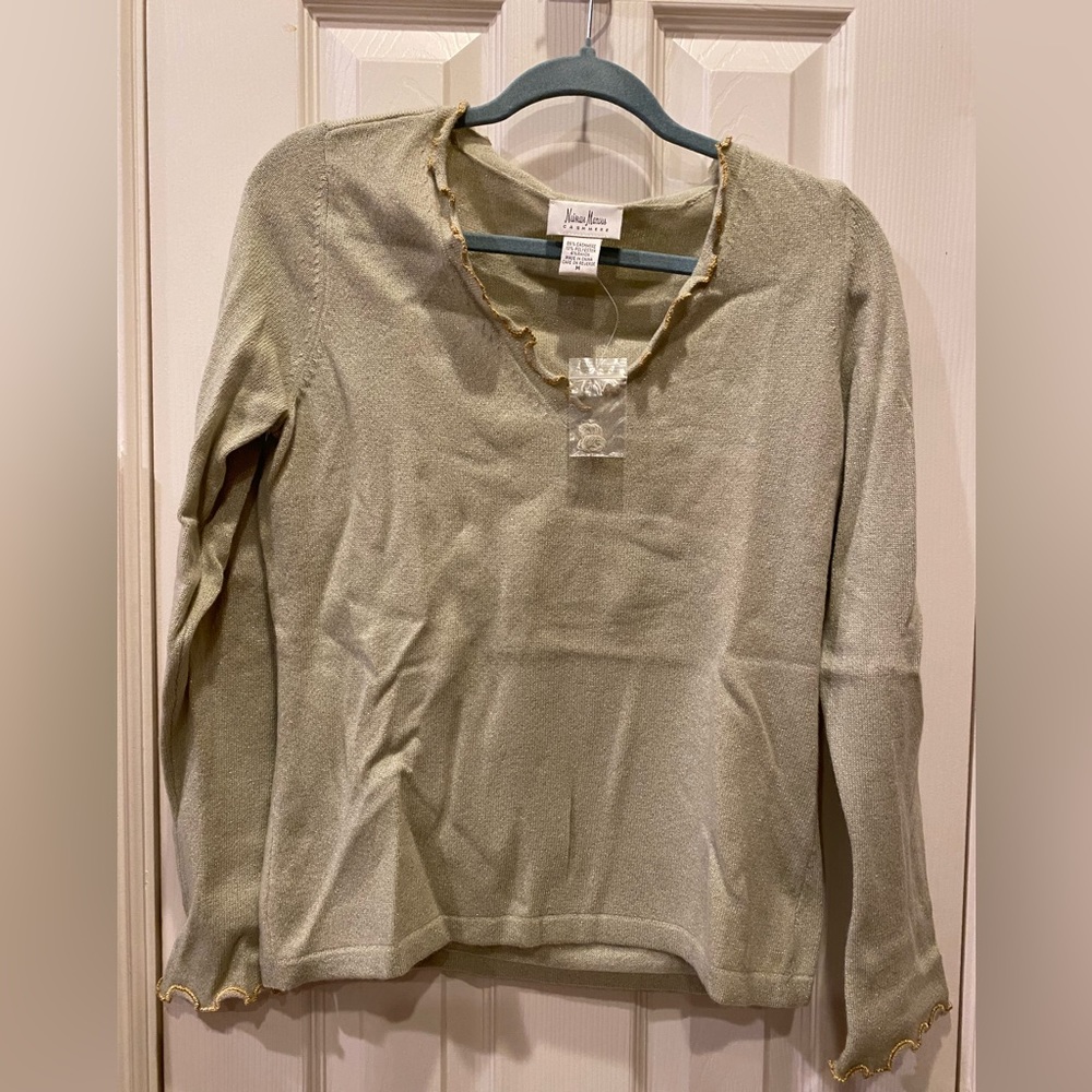 Neiman Marcus Cashmere Mint & Gold sweater, Ladies size medium
